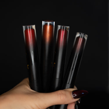 Ozzy Osbourne X Jolie Beauty - Magic Metallic Liquid Lipstick - Bloodbath